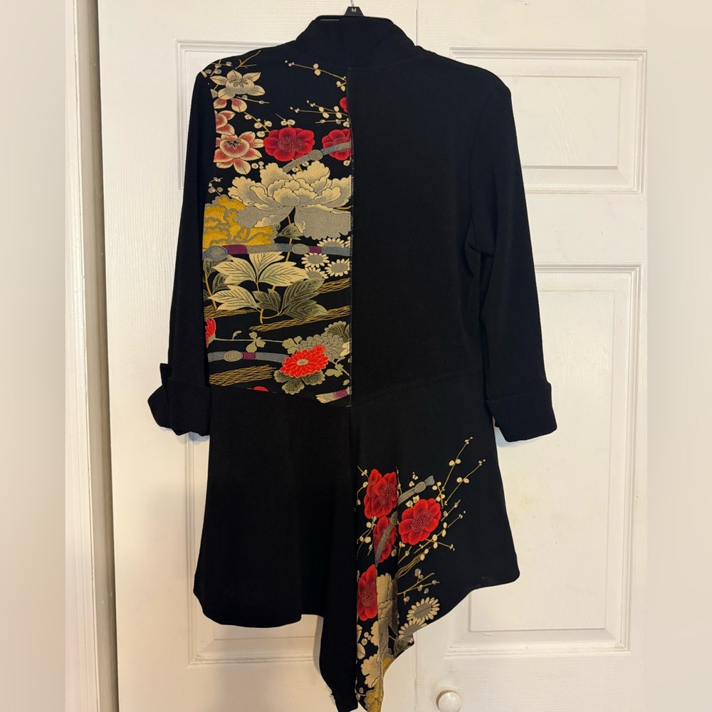 Floral Embroidered Black Kimono Jacket - Picture 3 of 3